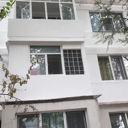 Appartamento Ria & Mihai Apartament Galati Esterno foto