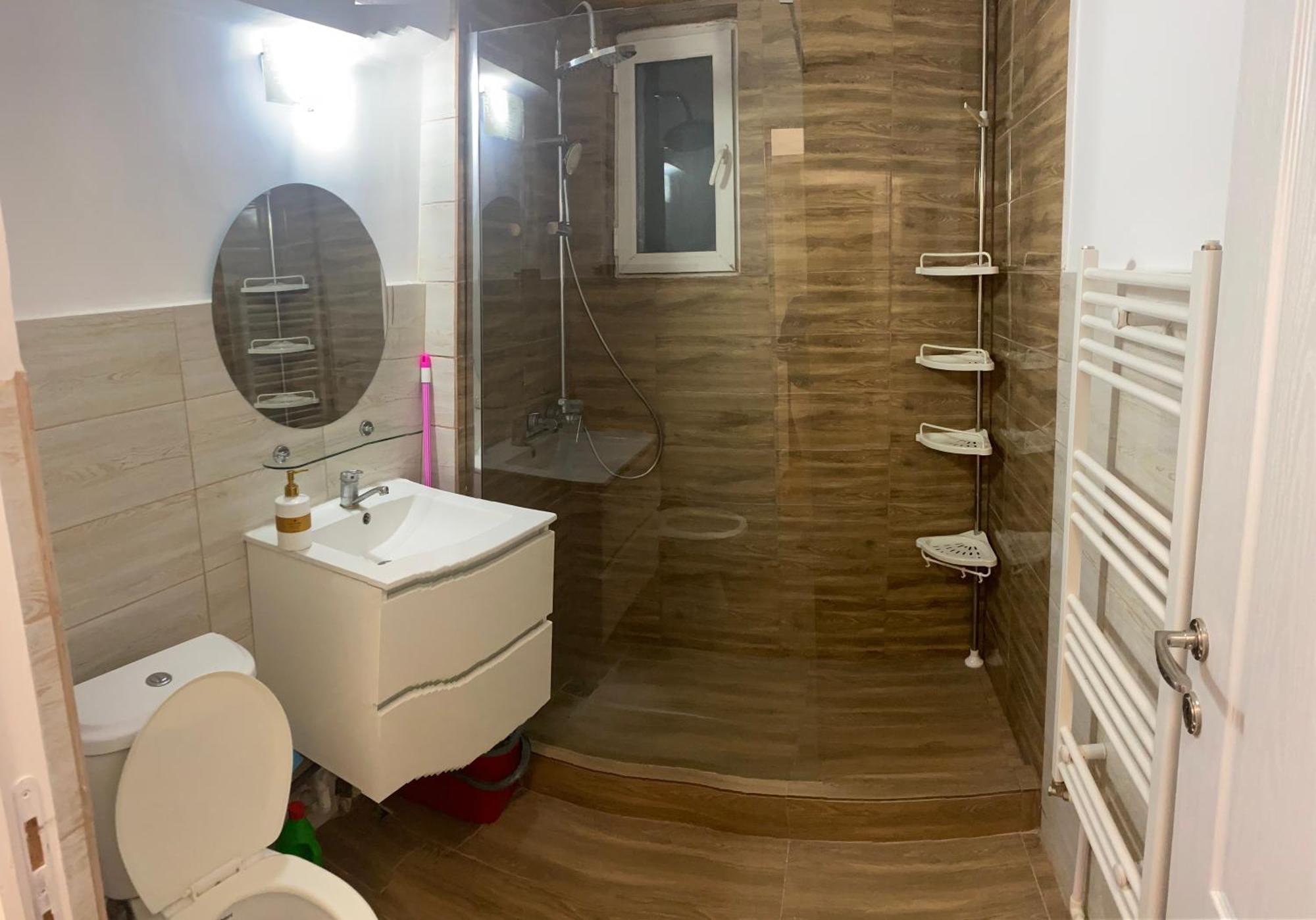 Appartamento Ria & Mihai Apartament Galati Esterno foto